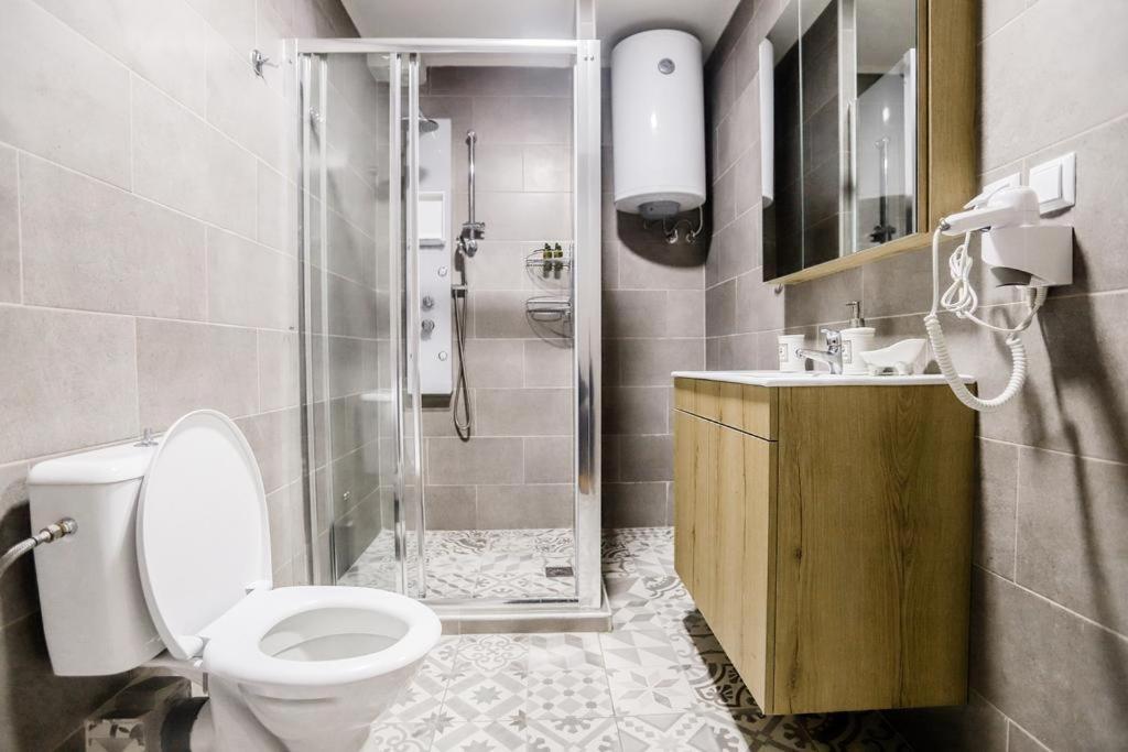 Knl Luxury Apartment By Homebrain アレクサンドルポリス エクステリア 写真